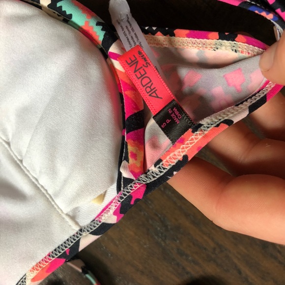 Swimsuit bikini bathing suit top - Picture 3 of 3